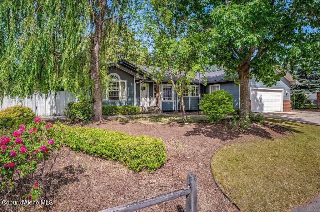 3701 Belmont Road Coeur D'Alene, ID 83815 - Photo 4 of 49 --1.jpg-SMALL