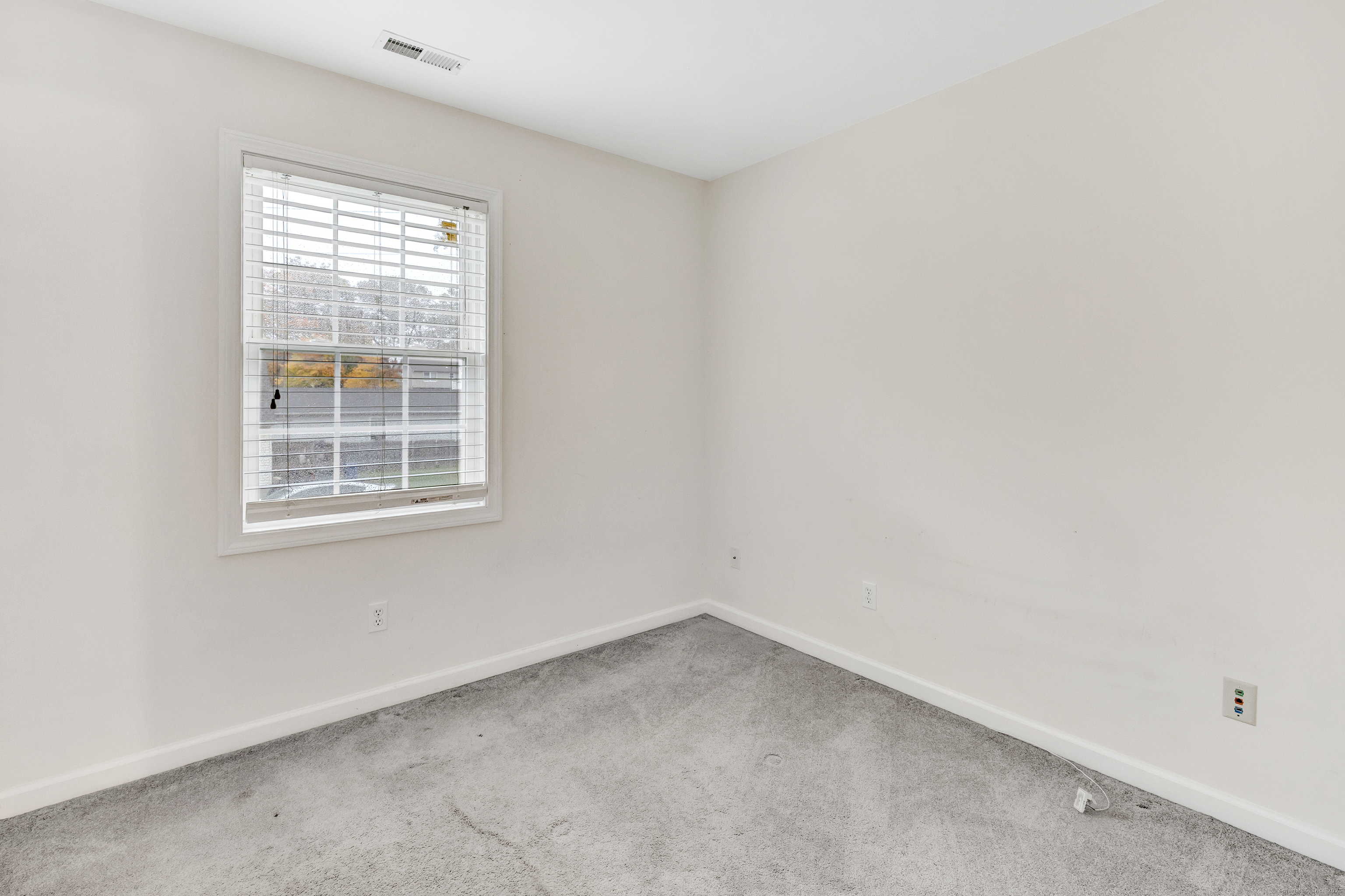 365 Platt Street Bridgeport, CT 06606 - Photo 22 of 29