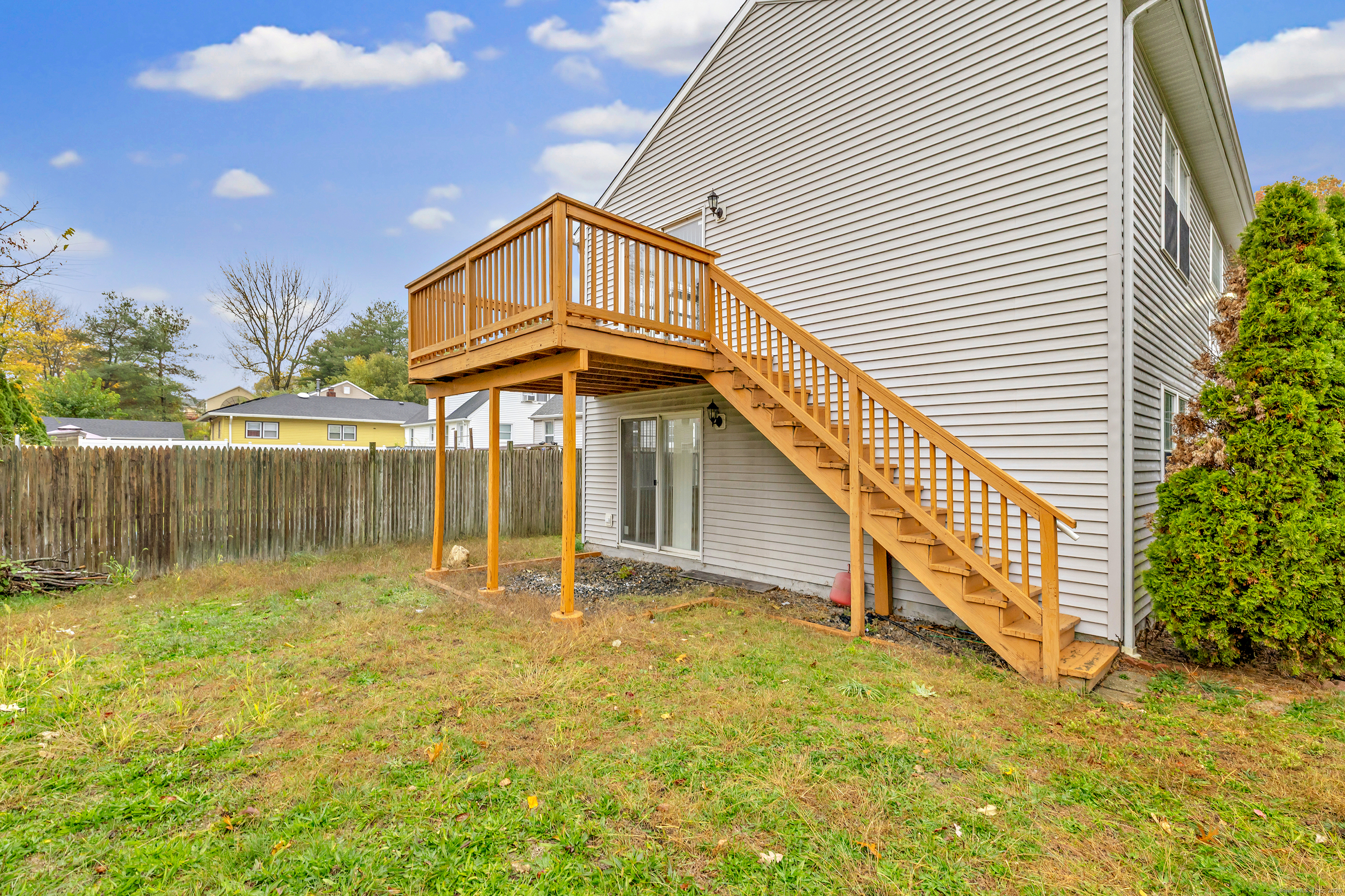 365 Platt Street Bridgeport, CT 06606 - Photo 3 of 29