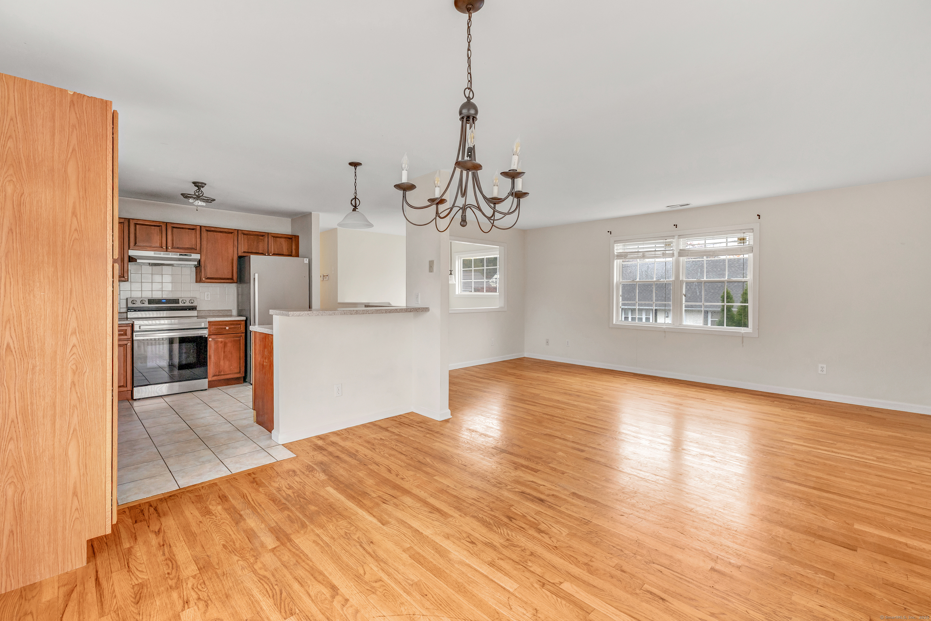 365 Platt Street Bridgeport, CT 06606 - Photo 10 of 29