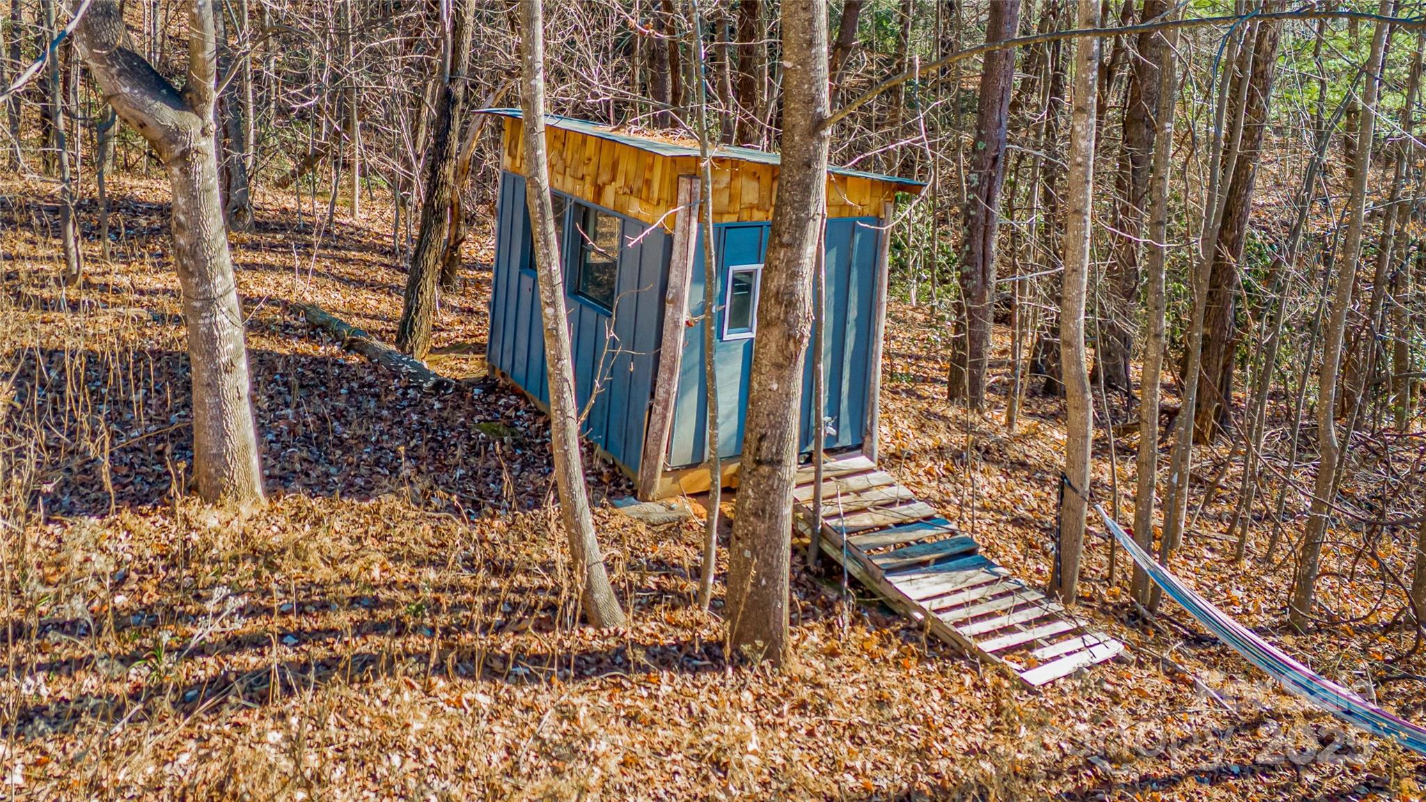 910 Summit Ridge Road Purlear, NC 28665 - Photo 20 of 28 a view of outdoor space