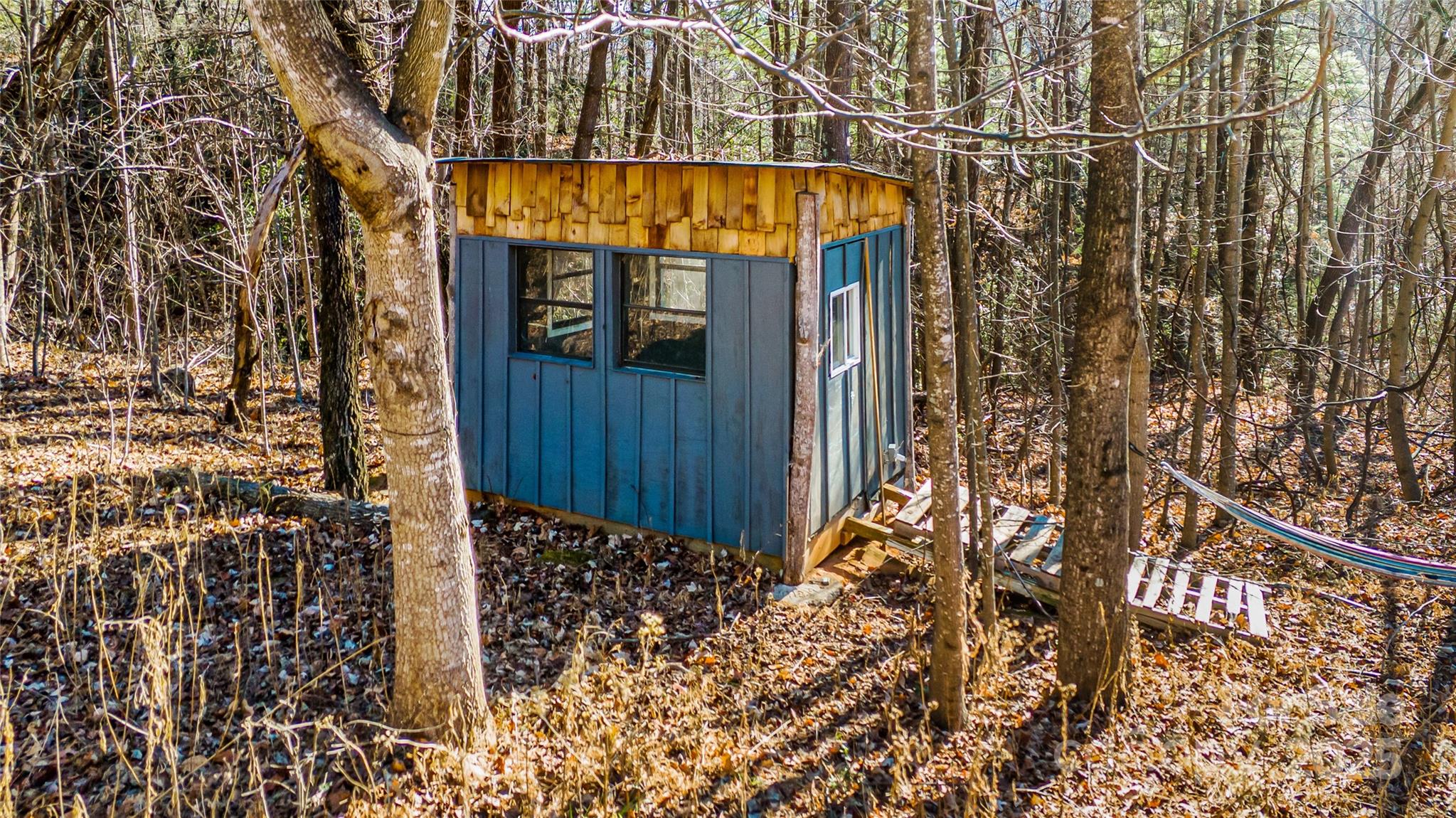 910 Summit Ridge Road Purlear, NC 28665 - Photo 21 of 28 a view of a pathway with an outdoor space