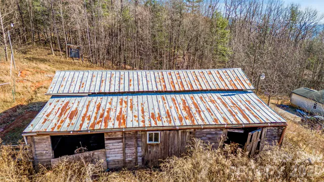 $210,000 | 910 Summit Ridge Road, Purlear, NC 28665