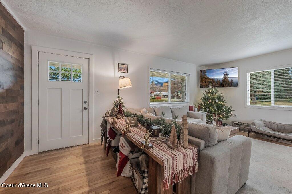 522 North Boyer Avenue Sandpoint, ID 83864 - Photo 6 of 42 --6.jpg-SMALL