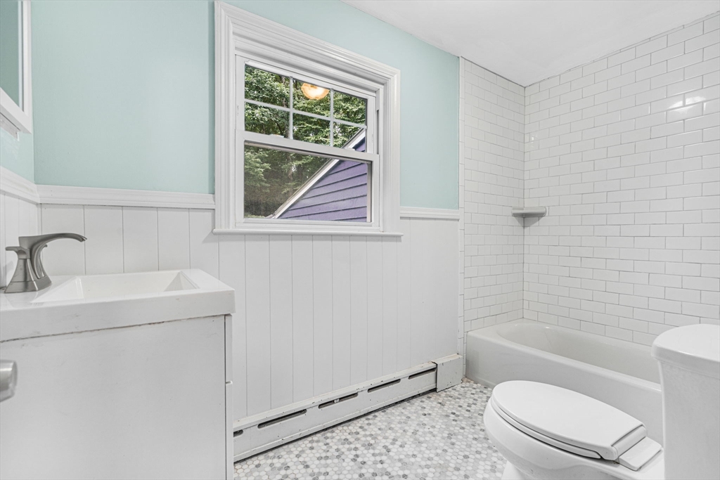 821 Boston Post Road Sudbury, MA 01776 - Photo 19 of 29