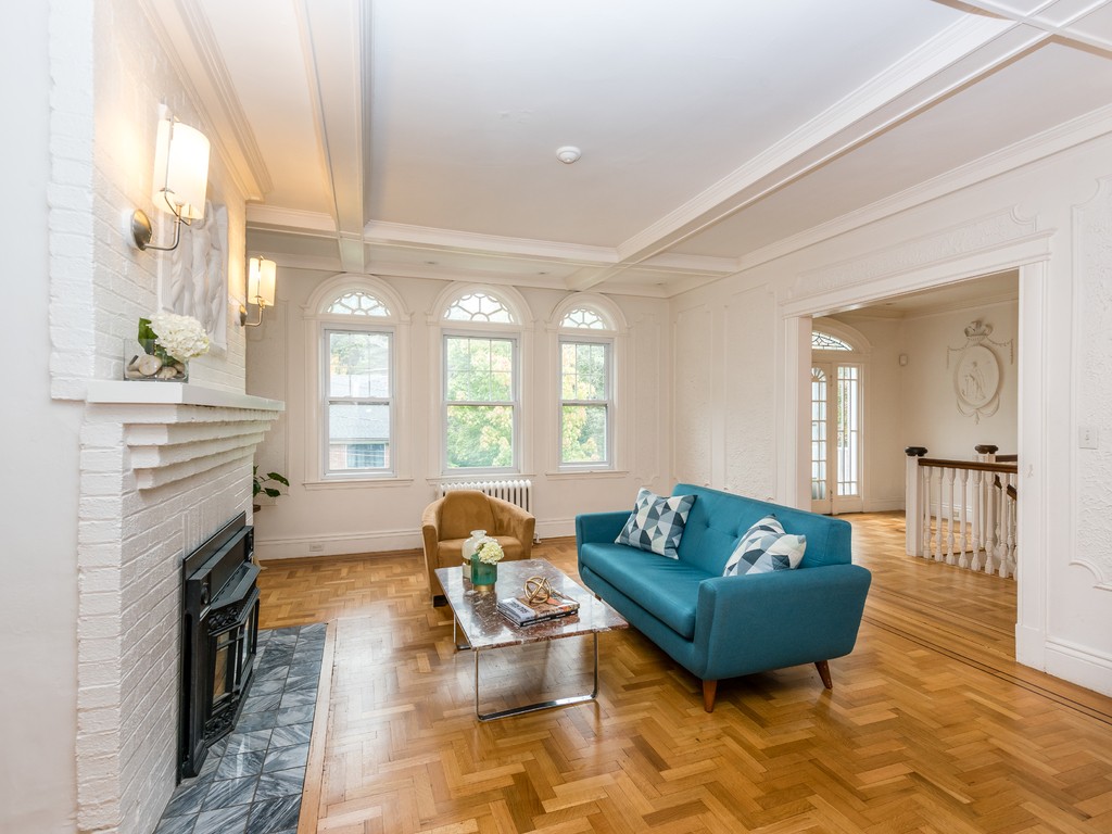 150 Clark Road, Unit 2 Brookline, MA 02445 - Photo 5 of 30 Gallery Image 5