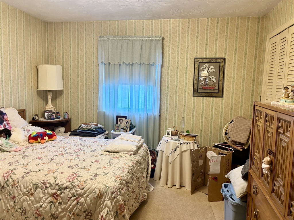 2 Howland Terrace New Bedford, MA 02740 - Photo 9 of 25