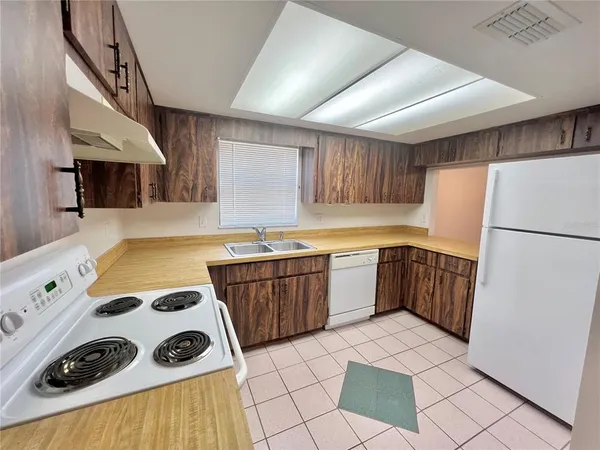 $1,700 | 17 Jamaica Street, Homosassa, FL 34446