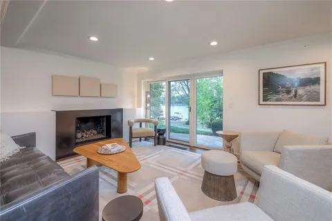 $1,299,000 | 132 Lakeshore Drive West, Lake Quivira, KS 66217