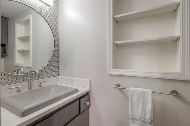 $1,299,000 | 132 Lakeshore Drive West, Lake Quivira, KS 66217