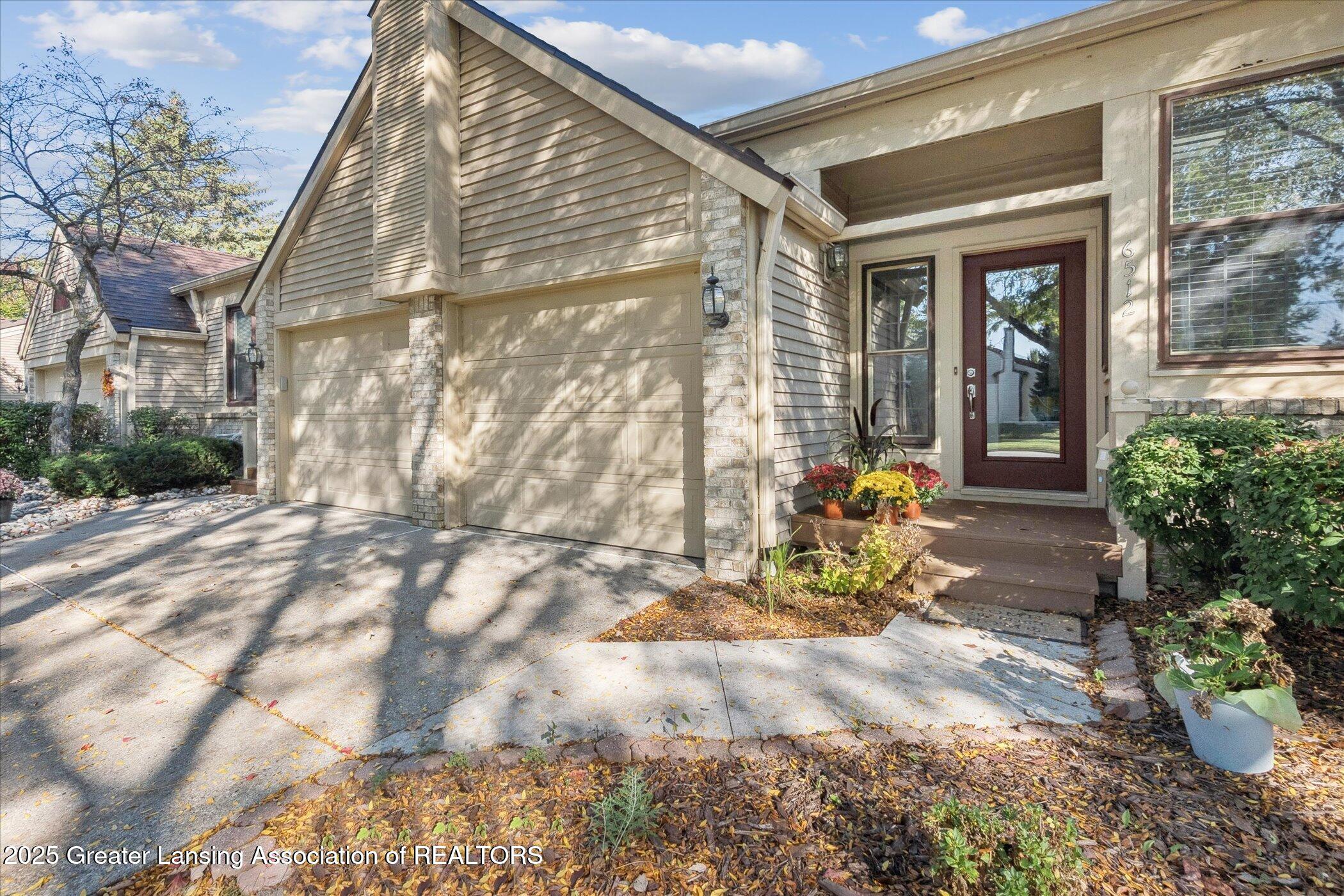6512 Spring Tree Lane, Unit 14 Lansing, MI 48917 - Photo 2 of 38 20250927114540459463000000-o