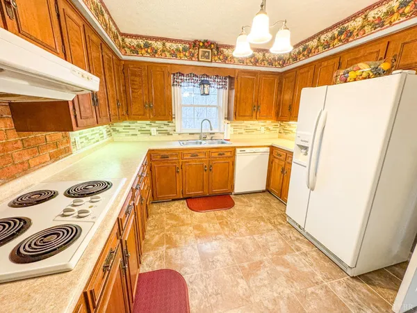 $469,999 | 88 Jean Place, Evington, VA 24550