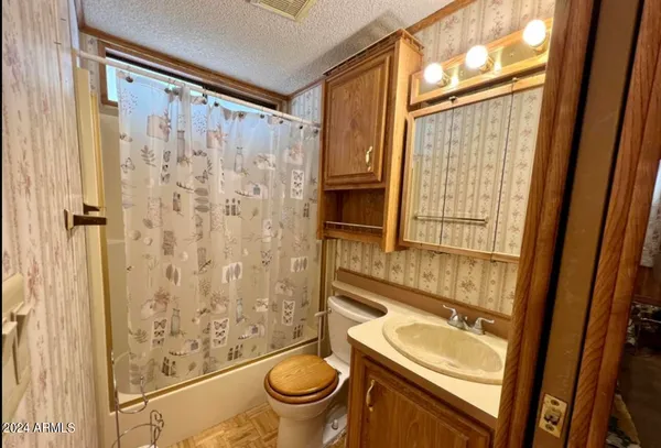 $1,350 | 210 East Mesa Drive, Florence, AZ 85132