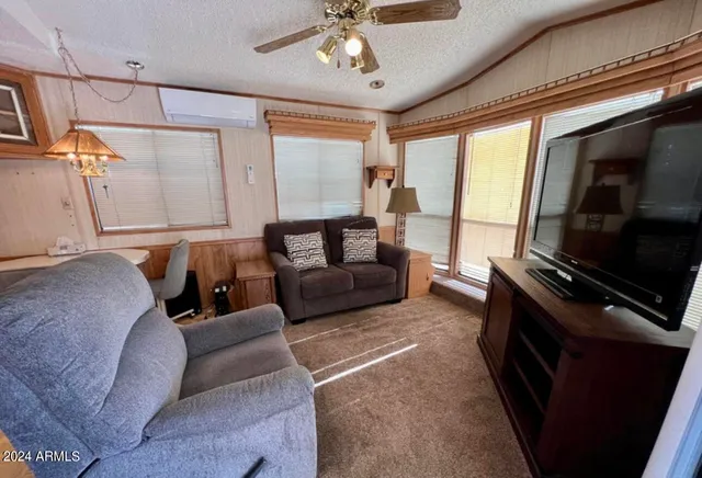 $1,350 | 210 East Mesa Drive, Florence, AZ 85132