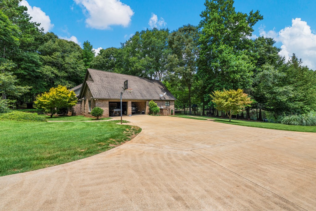877 McKee Road Waverly Hall, GA 31831 - Photo 5 of 71 Gallery Image 5
