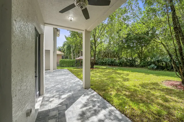 $1,199,000 | 10404 Trianon Place, Wellington, FL 33449