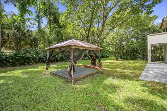 $1,199,000 | 10404 Trianon Place, Wellington, FL 33449