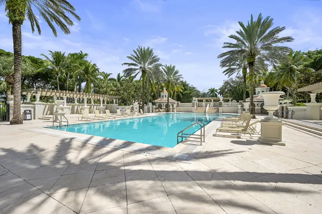 $1,199,000 | 10404 Trianon Place, Wellington, FL 33449