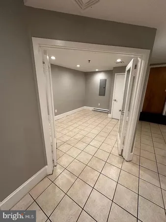 $2,300 | 107 Arch Street, Unit 1E, Philadelphia, PA 19106