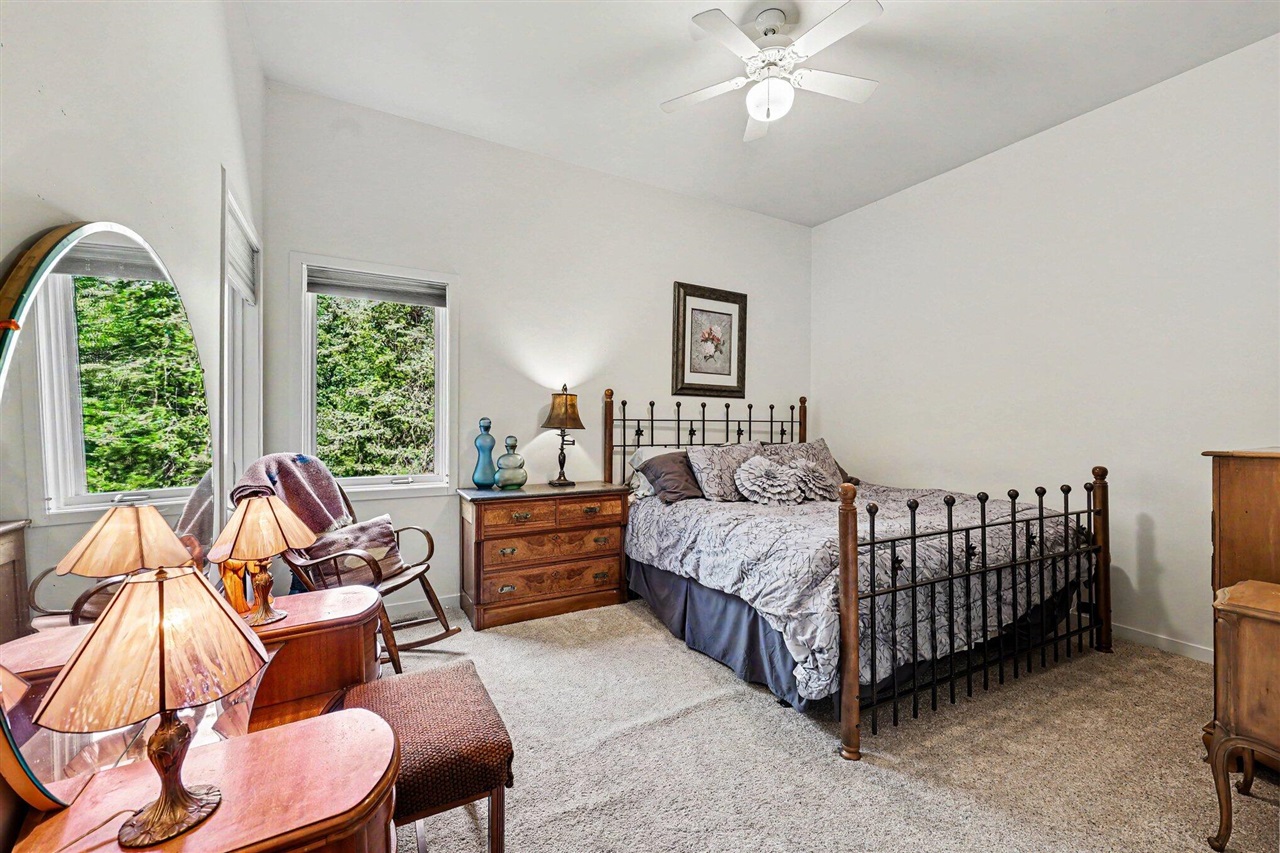 888 Ridge Road Chelsea, MI 48118 - Photo 15 of 38