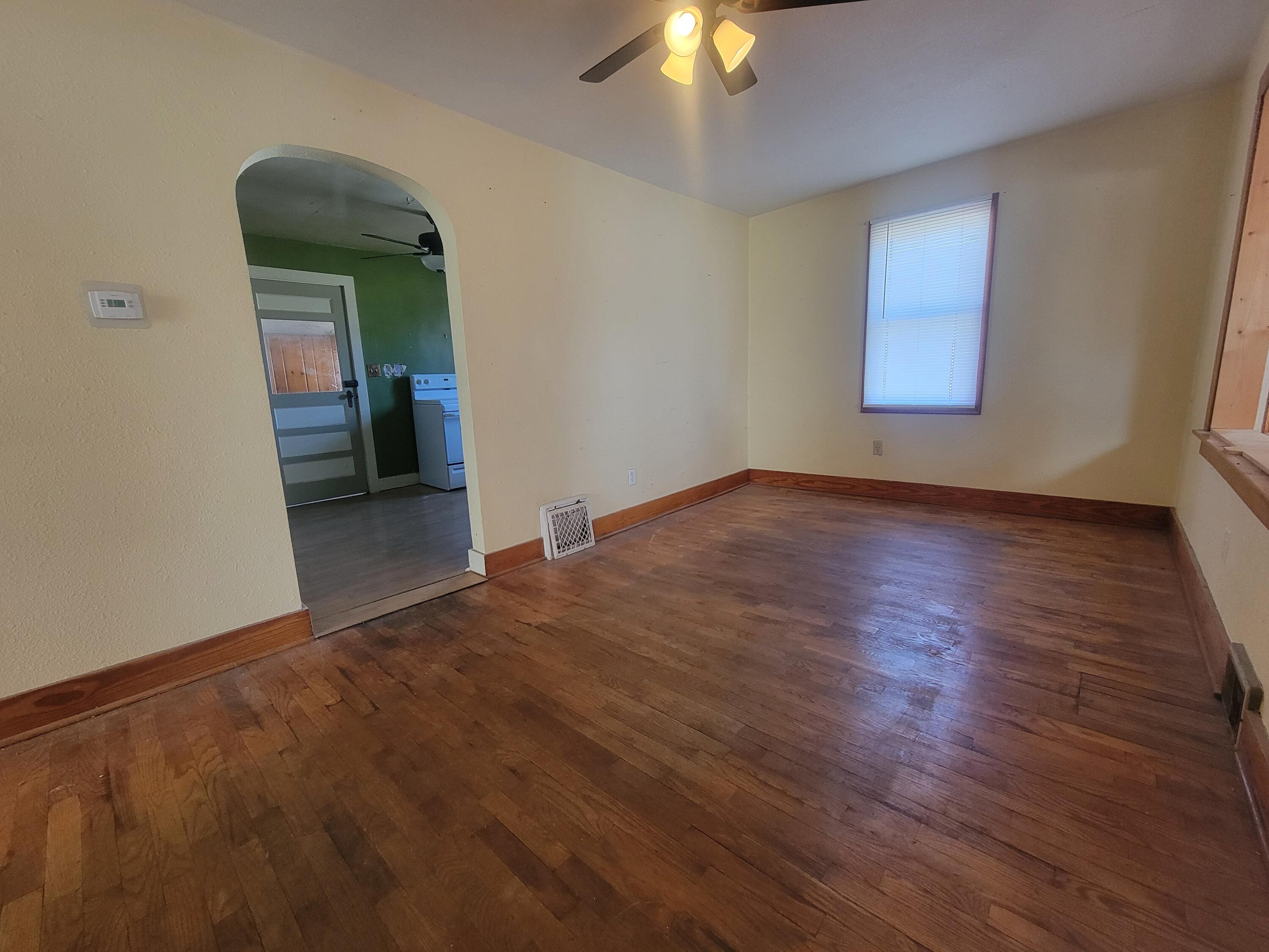 224 South Ruggles Street Bronson, MI 49028 - Photo 7 of 11 20260309_122307