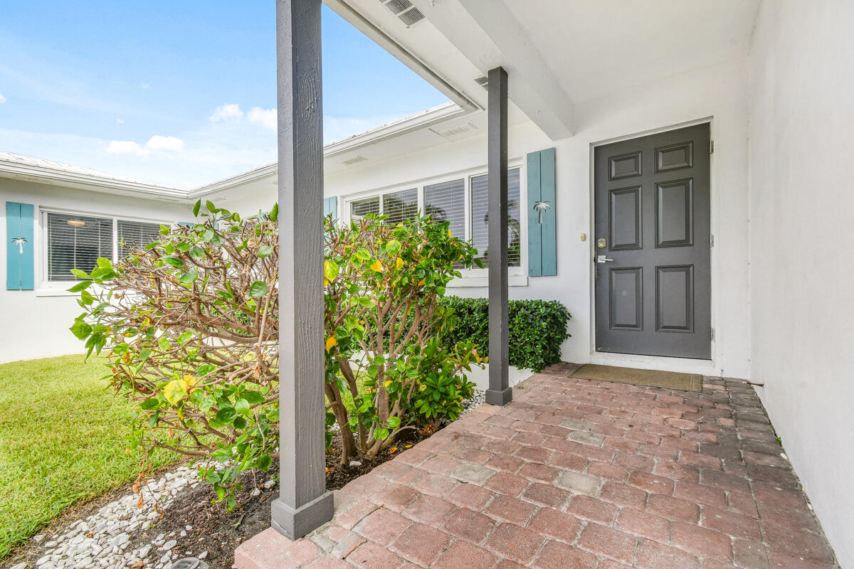 1182 Beach Road Singer Island, FL 33404 - Photo 63 of 68 DSC_2138