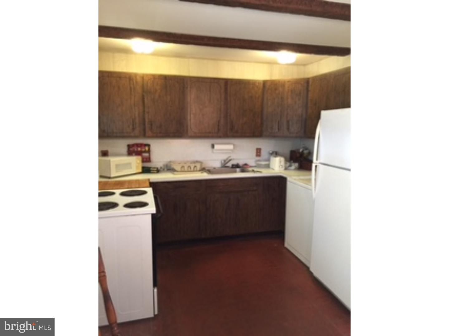 23 Cobalt Cross Road Levittown, PA 19057 - Photo 4 of 7 Kitchen