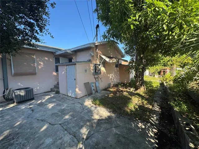 $21,999,999 | 131 West 35th Street, Riviera Beach, FL 33404