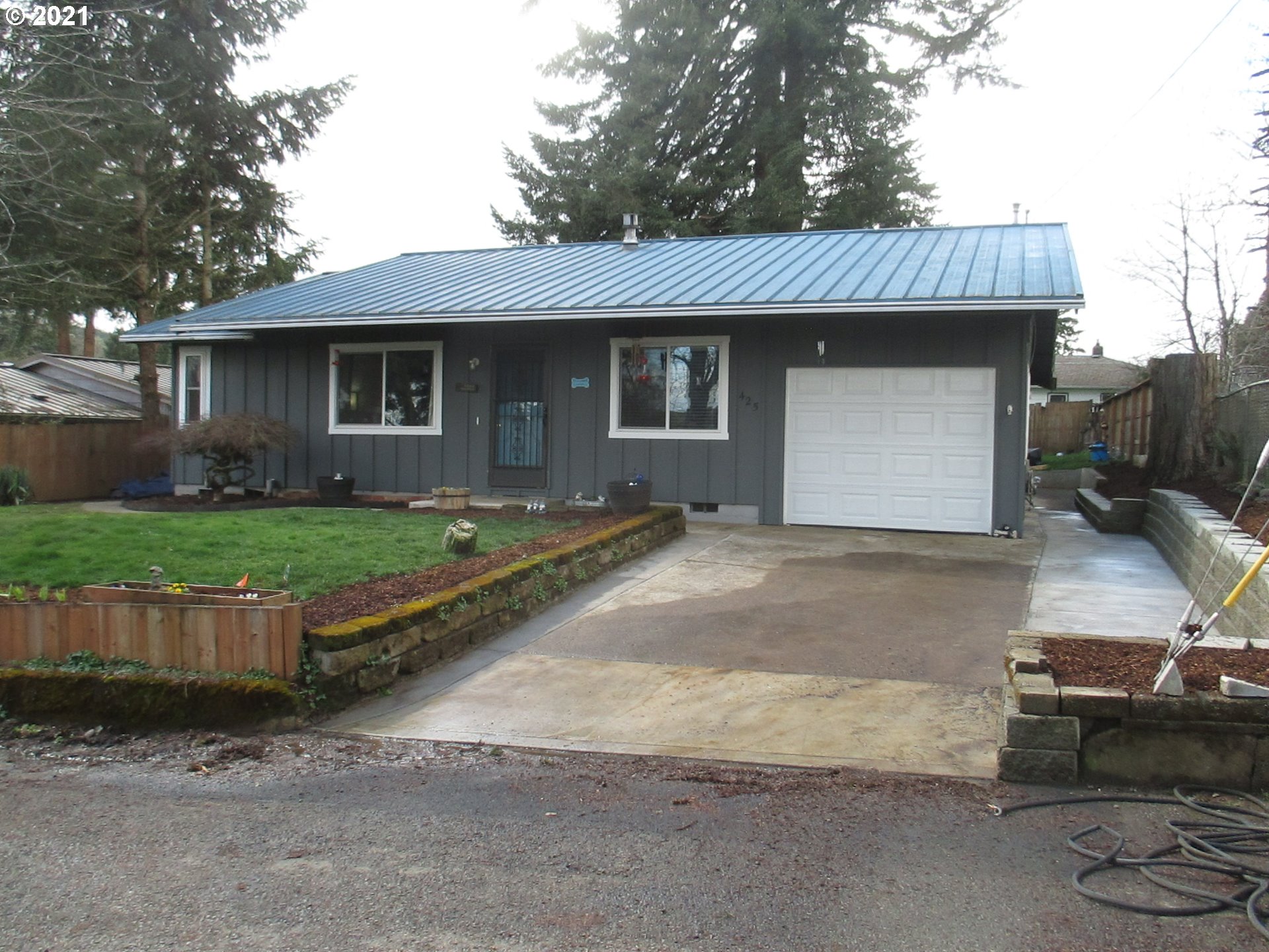 425 Southwest Walnut Street Willamina, OR 97396 - Photo 2 of 22 Gallery Image 2
