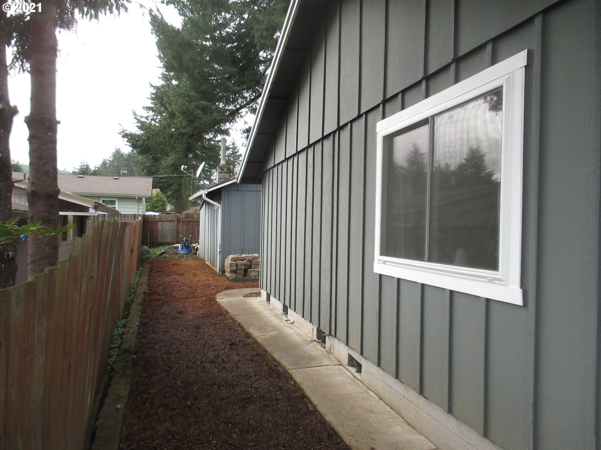 425 Southwest Walnut Street Willamina, OR 97396 - Photo 4 of 22 Gallery Image 4
