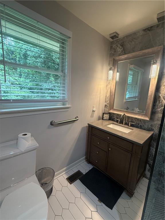 1973 West Lakeside Drive Decatur, GA 30032 - Photo 22 of 24 Gallery Image 22
