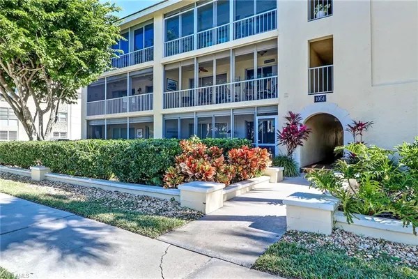 $7,000 | 1051 3rd Street South, Unit 301, Naples, FL 34102
