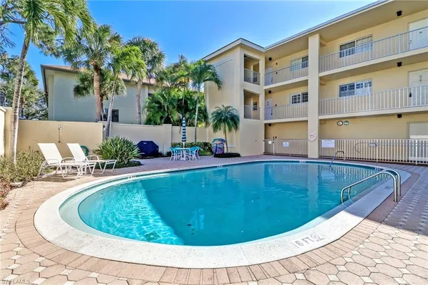 $7,000 | 1051 3rd Street South, Unit 301, Naples, FL 34102