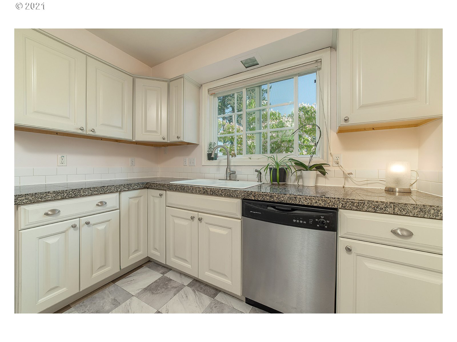 210 South State Street, Unit 10 Lake Oswego, OR 97034 - Photo 12 of 28