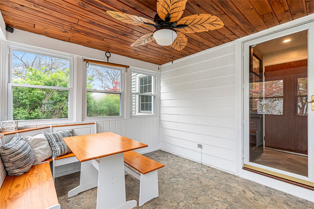 48 Barker Street Warwick, RI 02888 - Photo 18 of 41