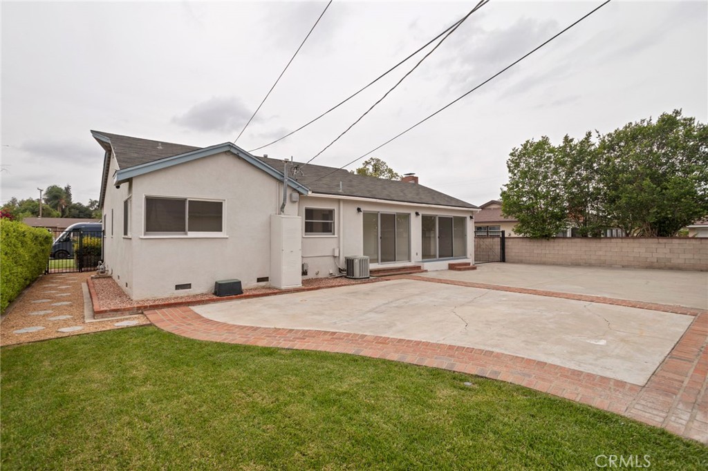 3483 Wanda Way Riverside, CA 92506 - Photo 18 of 32