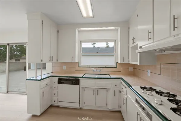 $664,900 | 3483 Wanda Way, Riverside, CA 92506
