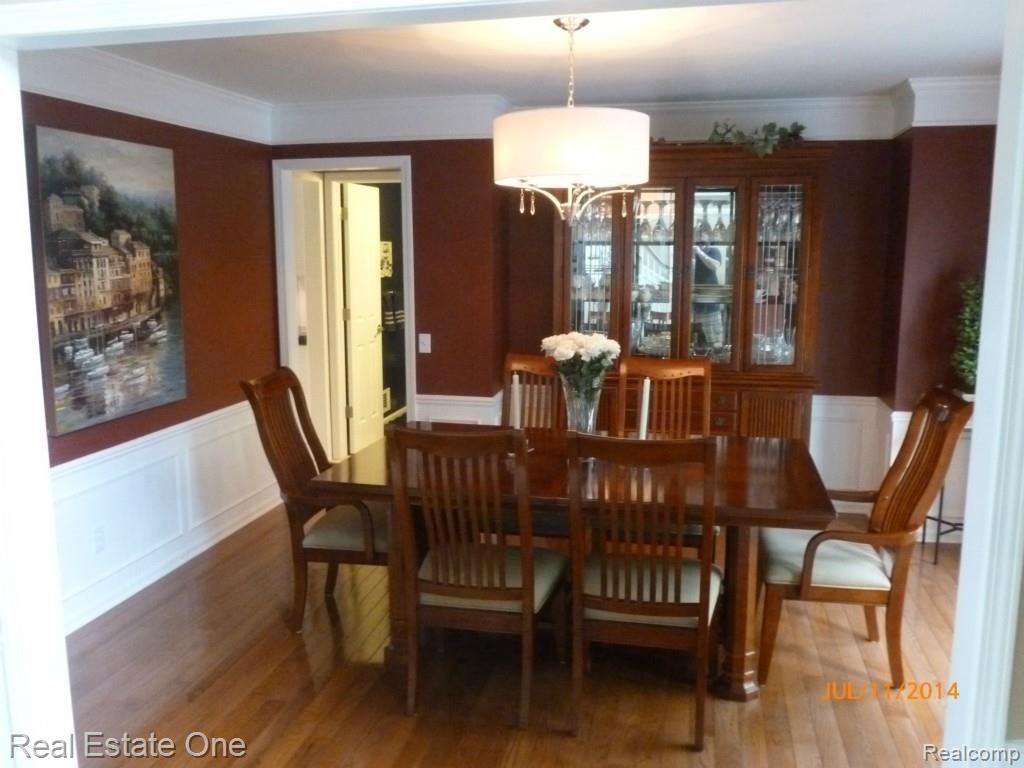 3383 Bonniebrook Court Rochester, MI 48306 - Photo 20 of 37 P1120874.jpg
