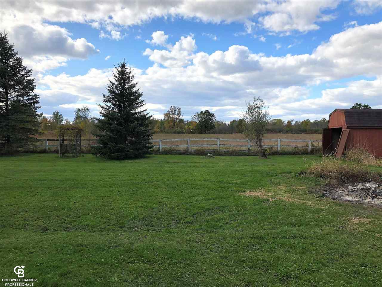 15690 Bryce Road Capac, MI 48014 - Photo 8 of 45