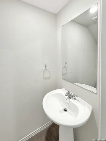 $2,100 | 1255 Avery Ranch Drive, New Braunfels, TX 78130