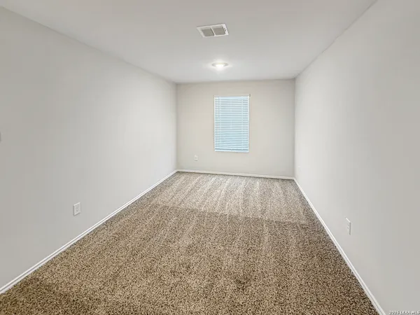 $2,100 | 1255 Avery Ranch Drive, New Braunfels, TX 78130