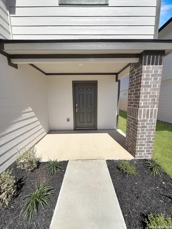 $2,100 | 1255 Avery Ranch Drive, New Braunfels, TX 78130