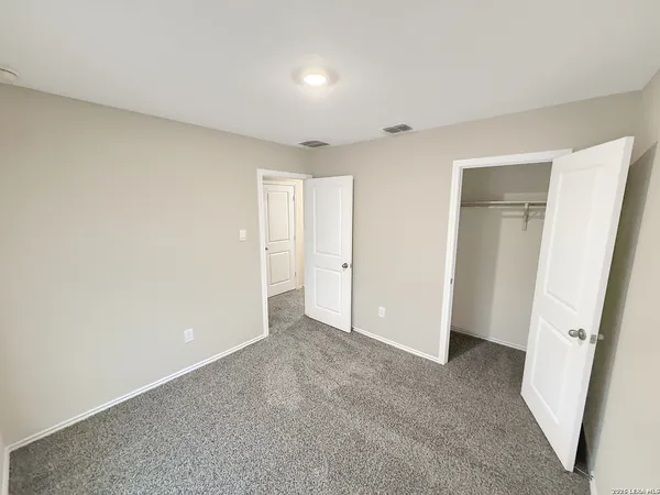 $2,100 | 1255 Avery Ranch Drive, New Braunfels, TX 78130