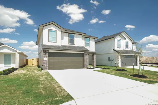 $2,100 | 1255 Avery Ranch Drive, New Braunfels, TX 78130