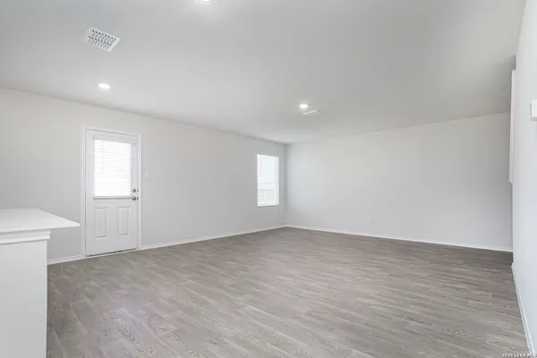 $2,100 | 1255 Avery Ranch Drive, New Braunfels, TX 78130