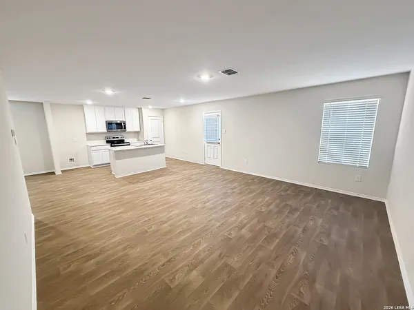 $2,100 | 1255 Avery Ranch Drive, New Braunfels, TX 78130