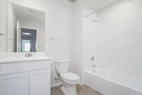 $2,100 | 1255 Avery Ranch Drive, New Braunfels, TX 78130