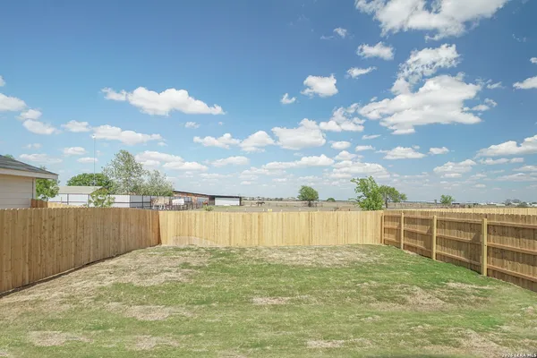 $2,100 | 1255 Avery Ranch Drive, New Braunfels, TX 78130