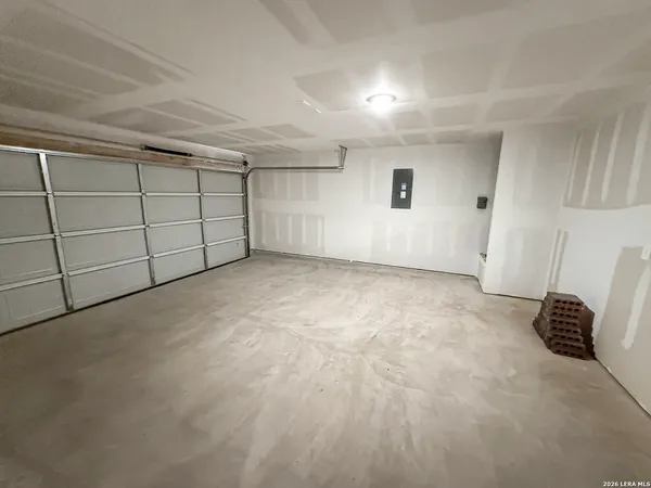 $2,100 | 1255 Avery Ranch Drive, New Braunfels, TX 78130