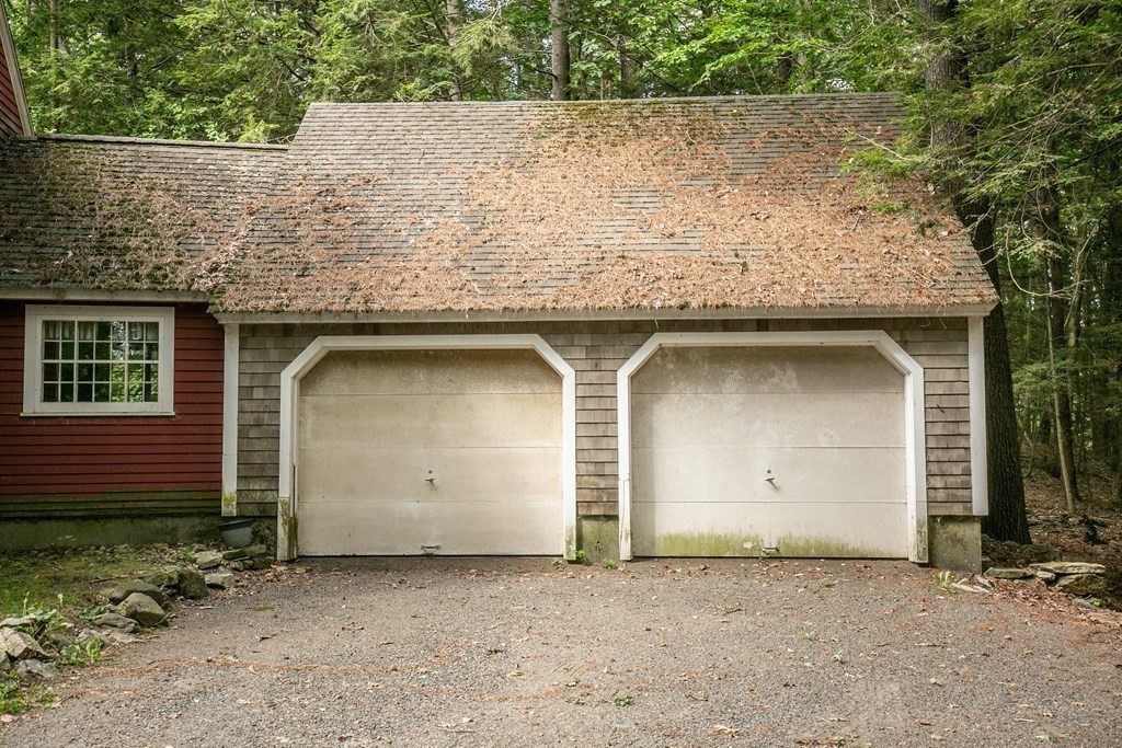 35 Juggler Meadow Road Leverett, MA 01054 - Photo 33 of 40 a house with a outdoor space